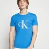 Calvin Klein Jeans SEASONAL MONOGRAM TEE - T-shirt Imprimé - Blue