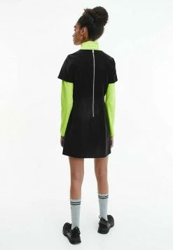 Calvin Klein Jeans Robe De Jour - Ck Black -Calvin Klein Elegant Magasin 6c3a744605684b7ba51a78cebf44b171