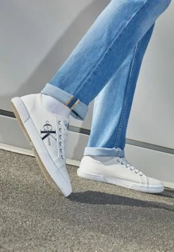 Calvin Klein Jeans ESSENTIAL VULCANIZED - Baskets Basses - Bright White -Calvin Klein Elegant Magasin 6e111e0a4bc340d0a6f56a1cc7890b86