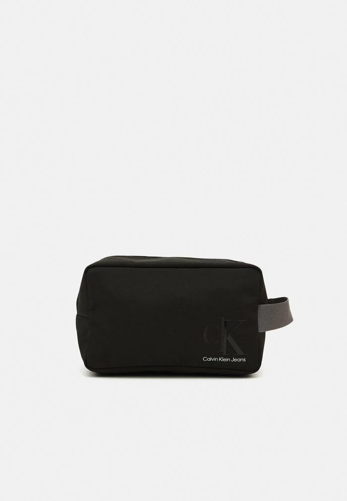 Calvin Klein Jeans SPORT ESSENTIALS WASHBAG UNISEX - Trousse De Toilette - Black 1 Calvin Klein Jeans SPORT ESSENTIALS WASHBAG UNISEX - Trousse De Toilette - Black