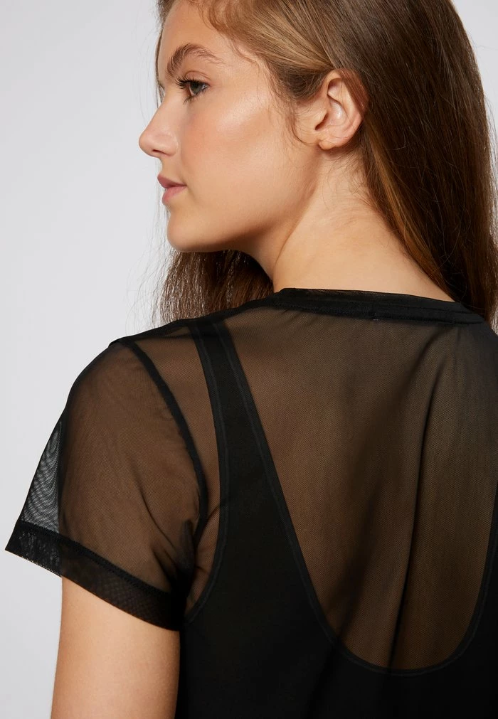 Calvin Klein Jeans BABY TEE - T-shirt Imprimé - Black 5 Calvin Klein Jeans BABY TEE - T-shirt Imprimé - Black – Image 5