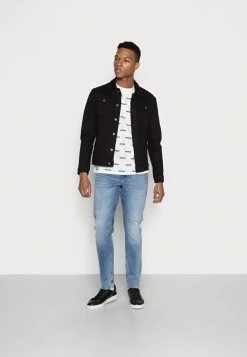 Calvin Klein Elegant Magasin -Calvin Klein Elegant Magasin 7540a4e397434dcfb0710a2c6941ac3e