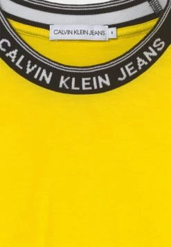 Calvin Klein Jeans INTARSIA NECK LOGO - T-shirt Imprimé - Bright Sunshine 5 Calvin Klein Jeans INTARSIA NECK LOGO - T-shirt Imprimé - Bright Sunshine -Calvin Klein Elegant Magasin 77d7aabee8c9496187020b138f25a148