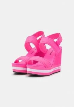 Calvin Klein Jeans WEDGE SLING - Sandales à Talons Hauts - Knockout Pink -Calvin Klein Elegant Magasin 79d09b766657463f97b7363a721b628c