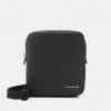 Calvin Klein Jeans MICRO PEBBLE REPORTER S - Sac Bandoulière - Black