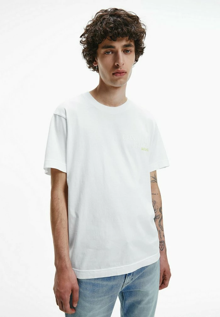 Calvin Klein Jeans URBAN BACK GRAPHIC - T-shirt Imprimé - Bright White 1 Calvin Klein Jeans URBAN BACK GRAPHIC - T-shirt Imprimé - Bright White