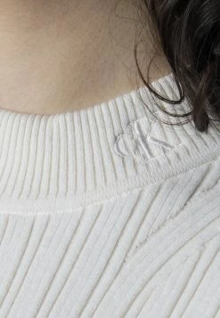 Calvin Klein Jeans MONOGRAM BADGE - Sweatshirt - Cream -Calvin Klein Elegant Magasin 7f95ff4c65c14755a79451b1d3eb105c