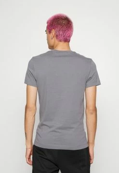 Calvin Klein Jeans MICRO BRANDING ESSENTIAL TEE - T-shirt Basique - Fossil Grey 7 Calvin Klein Jeans MICRO BRANDING ESSENTIAL TEE - T-shirt Basique - Fossil Grey -Calvin Klein Elegant Magasin 7f9e26833d114c328a871b09c8b52cd2