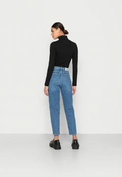 Calvin Klein Jeans MOM - Jean Boyfriend - Denim Medium 7 Calvin Klein Jeans MOM - Jean Boyfriend - Denim Medium -Calvin Klein Elegant Magasin 809a670b22dc4b5b98019d413ddc52a1