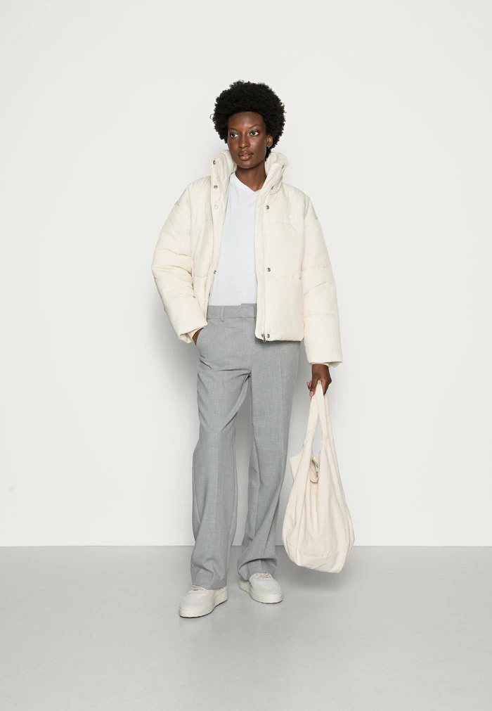 Calvin Klein Jeans CRINKLE PUFFER - Veste D'hiver - Muslin 2 Calvin Klein Jeans CRINKLE PUFFER - Veste D'hiver - Muslin – Image 2