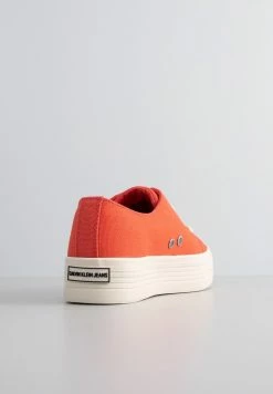 Calvin Klein Jeans Baskets Basses - Island Punch -Calvin Klein Elegant Magasin 83de9d623541460a84943ec3e3e083a8