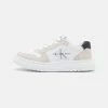 Calvin Klein Jeans Baskets Basses - Beige/white