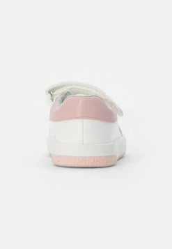 Calvin Klein Jeans Baskets Basses - White/pink -Calvin Klein Elegant Magasin 89b44601d0b743ab9ef68c0e47ccad72