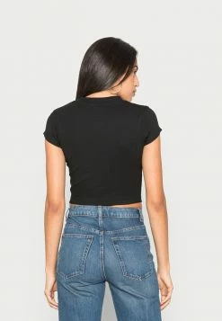 Calvin Klein Jeans CROPPED SLIM TEE - T-shirt Basique - Black -Calvin Klein Elegant Magasin 8ad65d1b8b584818aab7d2e7ccde237d