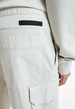 Calvin Klein Jeans Pantalon Cargo - Eggshell -Calvin Klein Elegant Magasin 8bcd7baaf6b04dd197d445f78963419c
