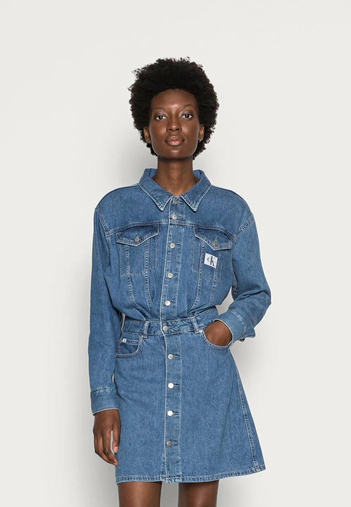 Calvin Klein Jeans JACKET DRESS - Robe En Jean - Denim Light 1 Calvin Klein Jeans JACKET DRESS - Robe En Jean - Denim Light