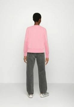Calvin Klein Jeans MONOGRAM LOGO WASHED CREW NECK - Sweatshirt - Lipstick Pink 7 Calvin Klein Jeans MONOGRAM LOGO WASHED CREW NECK - Sweatshirt - Lipstick Pink -Calvin Klein Elegant Magasin 93cfa6bce7a149d9a6344293e2304e99
