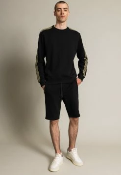 Calvin Klein Jeans CONTRAST TAPE - Short - Schwarz