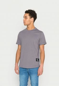 Calvin Klein Jeans BADGE TURN UP SLEEVE - T-shirt Basique - Fossil Grey