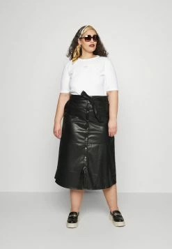 Calvin Klein Jeans BADGE TEE - T-shirt Basique - Bright White -Calvin Klein Elegant Magasin 96016b70b83b42e09736c977135541d6