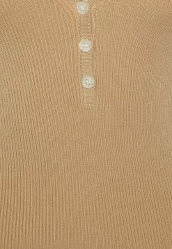 Calvin Klein Jeans BADGE HENLEY DRESS - Robe Pull - Tawny Sand 5 Calvin Klein Jeans BADGE HENLEY DRESS - Robe Pull - Tawny Sand -Calvin Klein Elegant Magasin 9969af14dd9941c8bd44131f75ecefe2