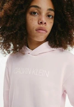 Calvin Klein Jeans Survêtement - Sweetest Pink 8 Calvin Klein Jeans Survêtement - Sweetest Pink -Calvin Klein Elegant Magasin 999b4a0f69374f98b6f7756f233e5604