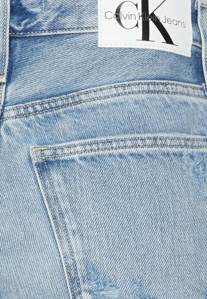 Calvin Klein Jeans MOM - Jean Boyfriend - Denim Medium 3 Calvin Klein Jeans MOM - Jean Boyfriend - Denim Medium – Image 3