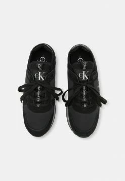 Calvin Klein Jeans RETRO RUNNER 2 - Baskets Basses - Black -Calvin Klein Elegant Magasin a044c83b6fcc4f2fb13465853e34ef43
