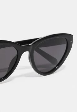 Calvin Klein Jeans Lunettes De Soleil - Black 7 Calvin Klein Jeans Lunettes De Soleil - Black -Calvin Klein Elegant Magasin a1e8a3cc7356497babccf5e82013e37f