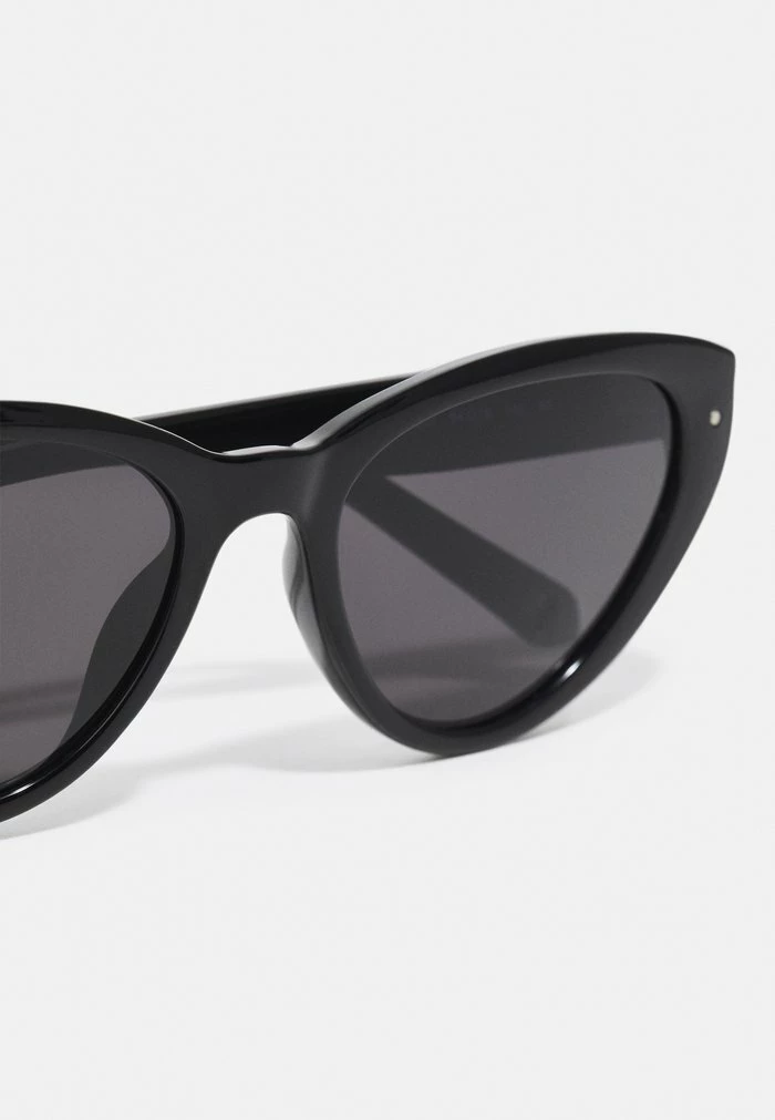 Calvin Klein Jeans Lunettes De Soleil - Black 3 Calvin Klein Jeans Lunettes De Soleil - Black – Image 3