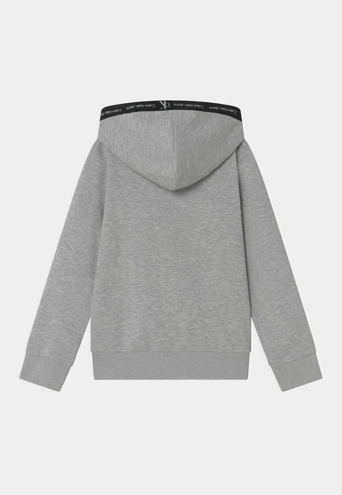 Calvin Klein Jeans PUNTO LOGO TAPE ZIP THROUGH - Gilet - Light Grey Heather 2 Calvin Klein Jeans PUNTO LOGO TAPE ZIP THROUGH - Gilet - Light Grey Heather – Image 2