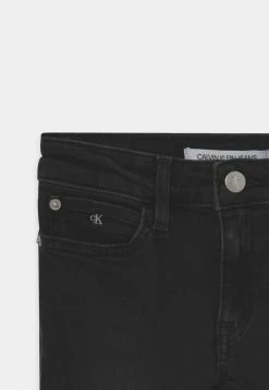 Calvin Klein Jeans SUPER SKINNY - Jeans Skinny - Essential Ebony Black -Calvin Klein Elegant Magasin a4ccfd2a99914b78bb6eadc0c33a6b72
