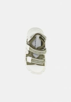 Calvin Klein Jeans Sandales - Military Green/white 9 Calvin Klein Jeans Sandales - Military Green/white -Calvin Klein Elegant Magasin a6238b07653e41cfad1123f25ec20a36