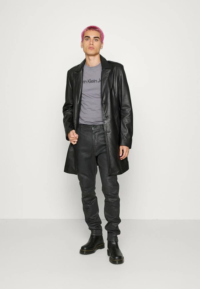 Calvin Klein Jeans INSTITUTIONAL TEE - T-shirt Imprimé - Fossil Grey 2 Calvin Klein Jeans INSTITUTIONAL TEE - T-shirt Imprimé - Fossil Grey – Image 2