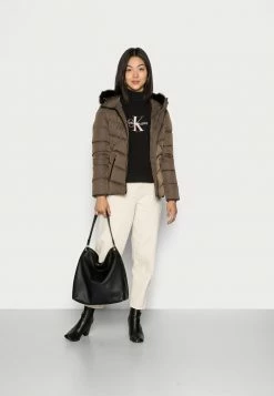 Calvin Klein Elegant Magasin -Calvin Klein Elegant Magasin a7d5d0cf8d9d40c99a3937d074f62a44