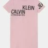 Calvin Klein Jeans HERO LOGO DRESS - Robe De Jour - Sweetest Pink