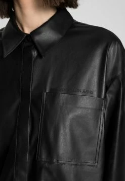 Calvin Klein Jeans OVERSHIRT - Veste En Similicuir - Black -Calvin Klein Elegant Magasin ab597ffd02404c788298751a0d40256b