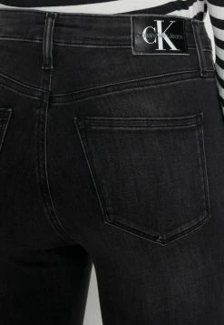 Calvin Klein Jeans HIGH RISE SUPER SKINNY ANKLE - Jeans Skinny - Denim Black -Calvin Klein Elegant Magasin ad8dfe9a494c4d4388f49b6b09a293f8