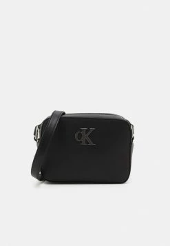 Calvin Klein Jeans MINIMAL MONOGRAM CAMERA BAG - Sac Bandoulière - Black
