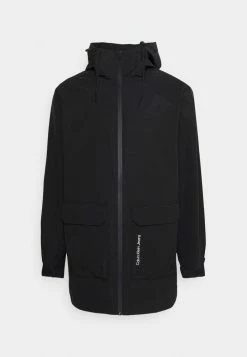 Calvin Klein Jeans SEASONAL INSTITUTIONAL RAINCOAT - Veste Imperméable - Black