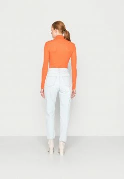 Calvin Klein Jeans MOM - Jean Boyfriend - Denim Light 7 Calvin Klein Jeans MOM - Jean Boyfriend - Denim Light -Calvin Klein Elegant Magasin b08c05512e3c42768e52319b2a963a06