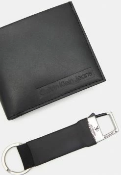 Calvin Klein Jeans Portefeuille - Black -Calvin Klein Elegant Magasin b129186ce3354f928d529d7bf72382ce
