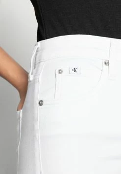 Calvin Klein Jeans HIGH RISE SUPER SKINNY ANKLE - Jeans Skinny - White -Calvin Klein Elegant Magasin b13316f536224890a96de8d6b132bf7b
