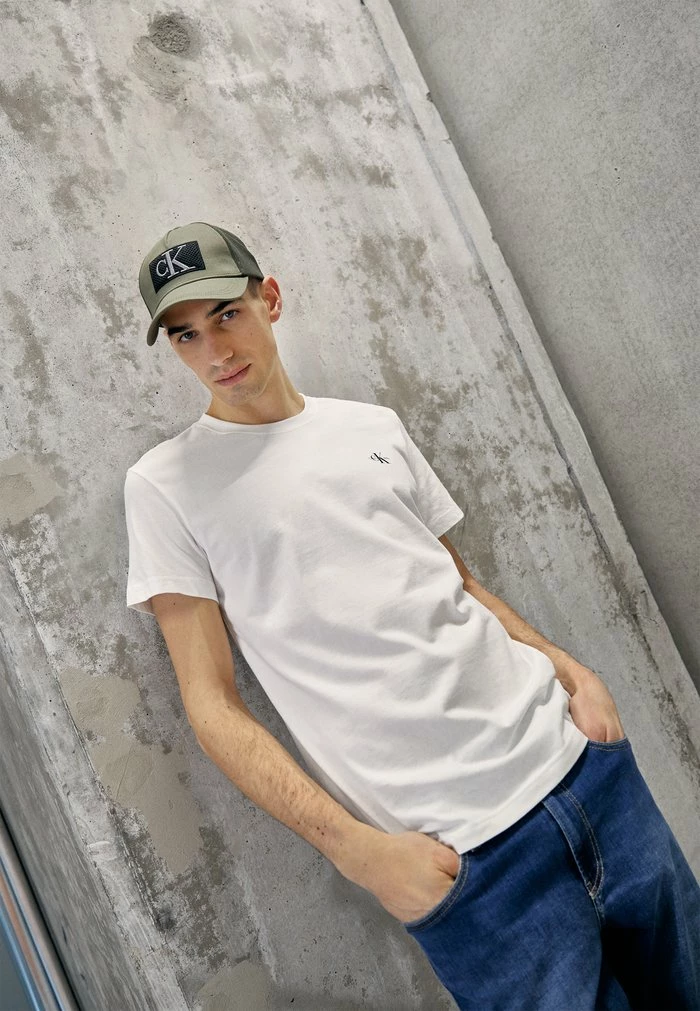 Calvin Klein Jeans MONOGRAM 2 PACK - T-shirt Basique - Black/bright White 4 Calvin Klein Jeans MONOGRAM 2 PACK - T-shirt Basique - Black/bright White – Image 4