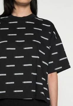Calvin Klein Jeans ALL OVER PRINT TEE - T-shirt Imprimé - Black 9 Calvin Klein Jeans ALL OVER PRINT TEE - T-shirt Imprimé - Black -Calvin Klein Elegant Magasin b1b217492bfe4f1da6f1a9dac57a976a