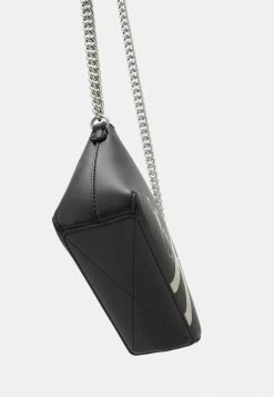 Calvin Klein Jeans SCULPTED MONO CAMERA - Sac Bandoulière - Black -Calvin Klein Elegant Magasin b1c672478e7b407781543330c367afc4