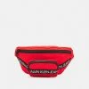 Calvin Klein Jeans LOGO TAPE WAISTBAG UNISEX - Sac Banane - Red