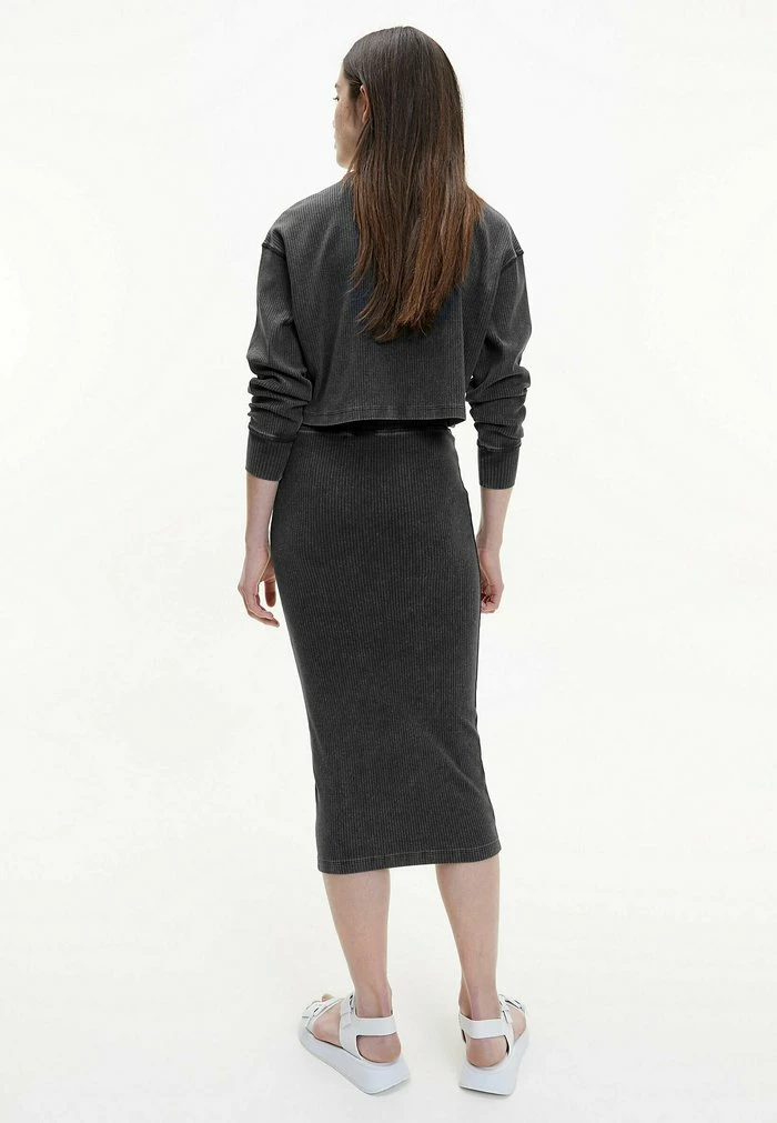 Calvin Klein Jeans Sweatshirt - Washed Black 3 Calvin Klein Jeans Sweatshirt - Washed Black – Image 3