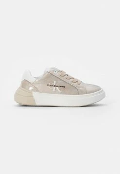 Calvin Klein Jeans Baskets Basses - Beige