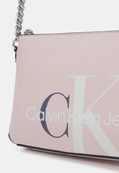 Calvin Klein Jeans SCULPTED MONO CAMERA - Sac Bandoulière - Pale Conch Shell -Calvin Klein Elegant Magasin b756ce939f084be2ace5740d733a2b01